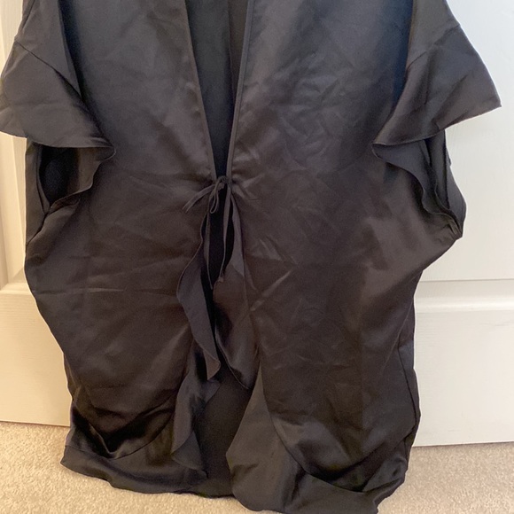 NWT 🎁 Victorias Secret Black Kimono Satin Robe - Picture 6 of 7